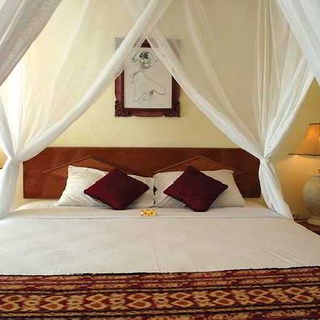 Ananda Beach Hotel Bali Exterior foto