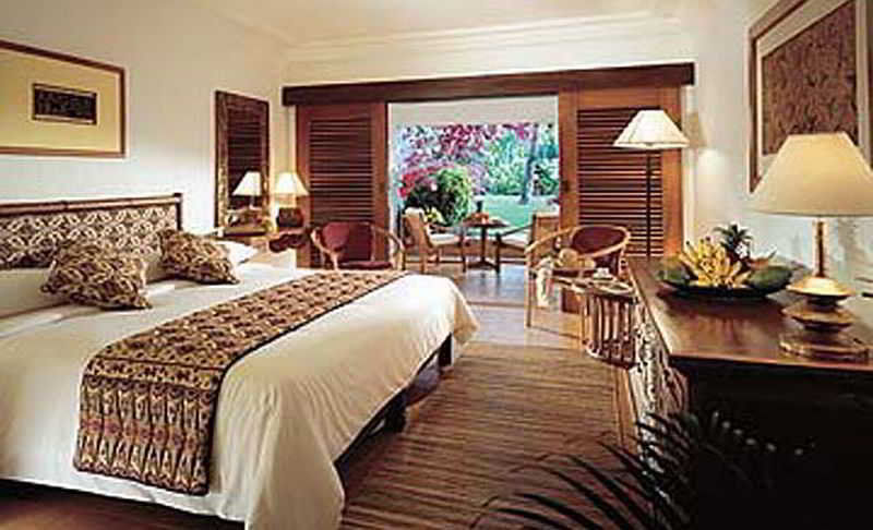 Ananda Beach Hotel Bali Exterior foto